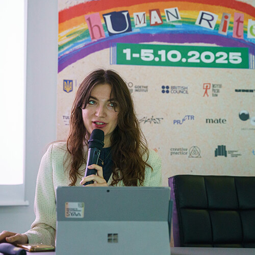 Mary Yanko presenting her film at Linoleum Festival (Photo by Roman Shalamov)